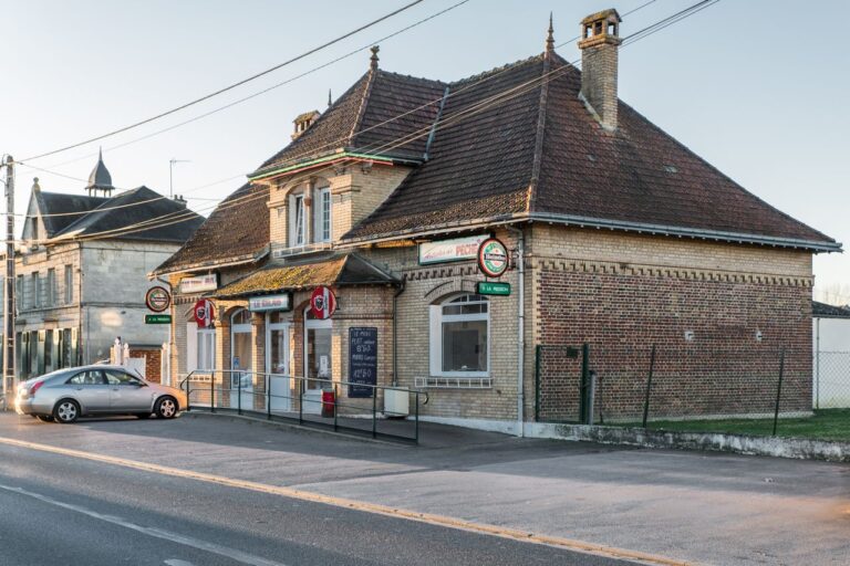 Le café de Pontoise les Noyon